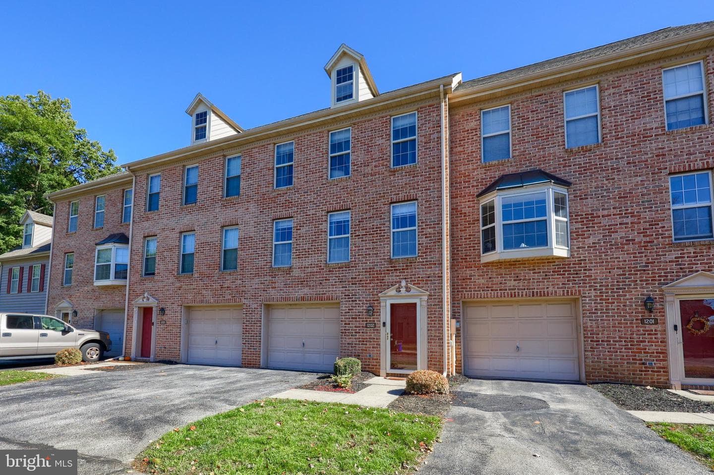 1202 Skyview Drive #1202 photo 4