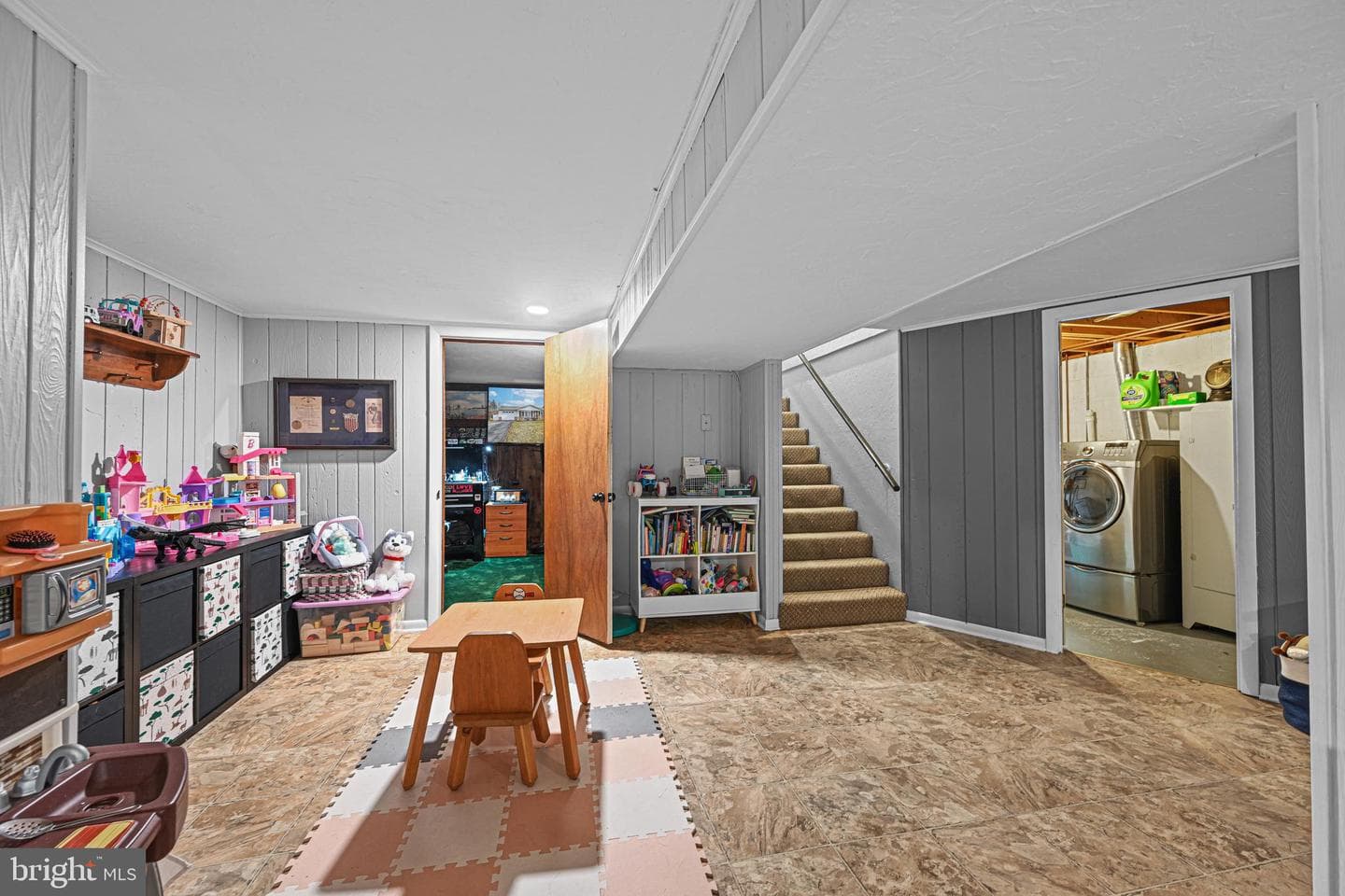 3541 Village Road photo 19