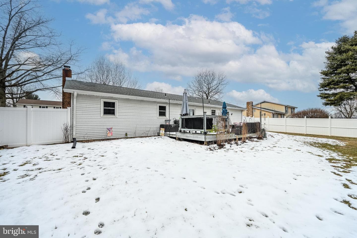 3541 Village Road photo 27