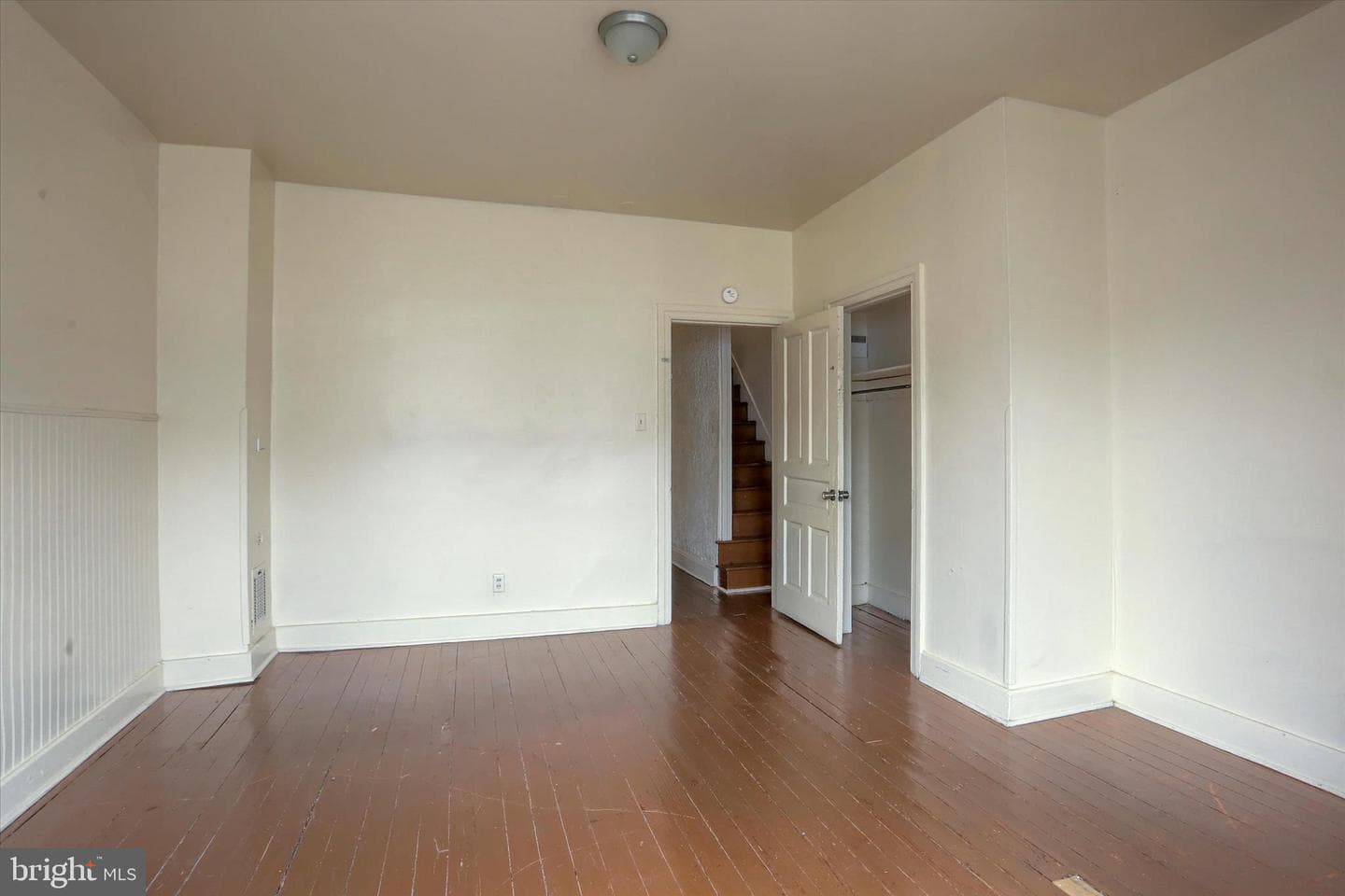 925 W College Avenue photo 20