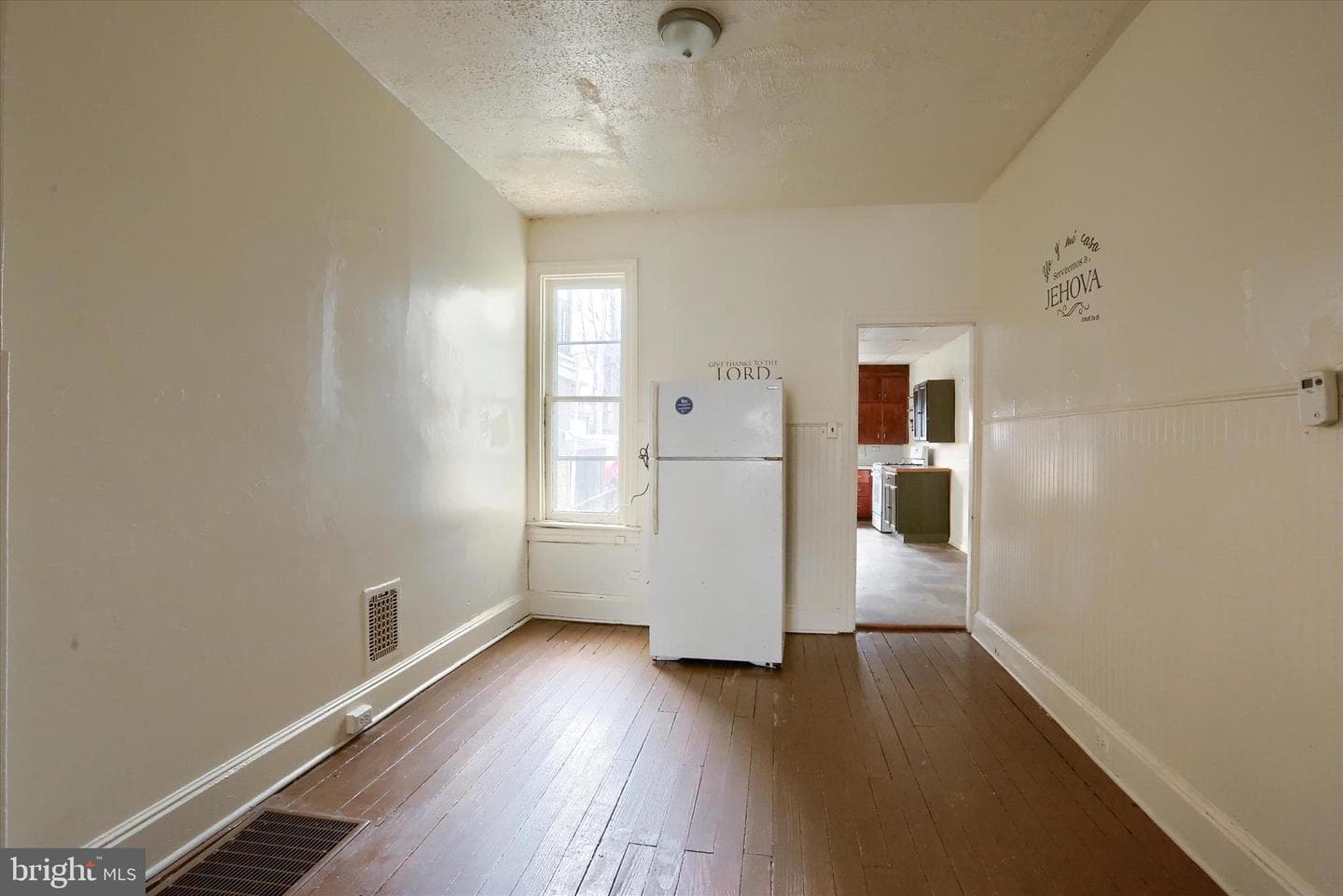 925 W College Avenue photo 7