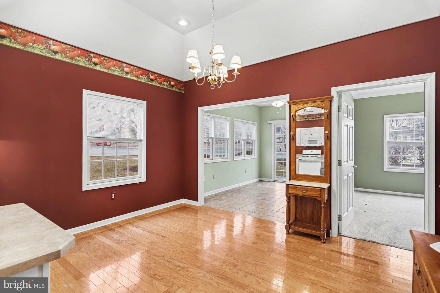 455 Parkview Lane photo 9