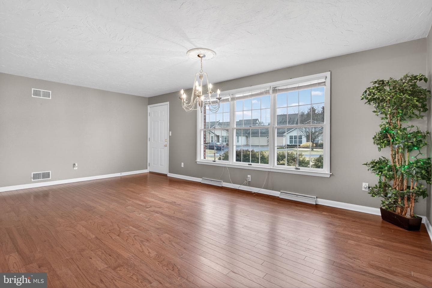 150 Yoe Drive photo 17