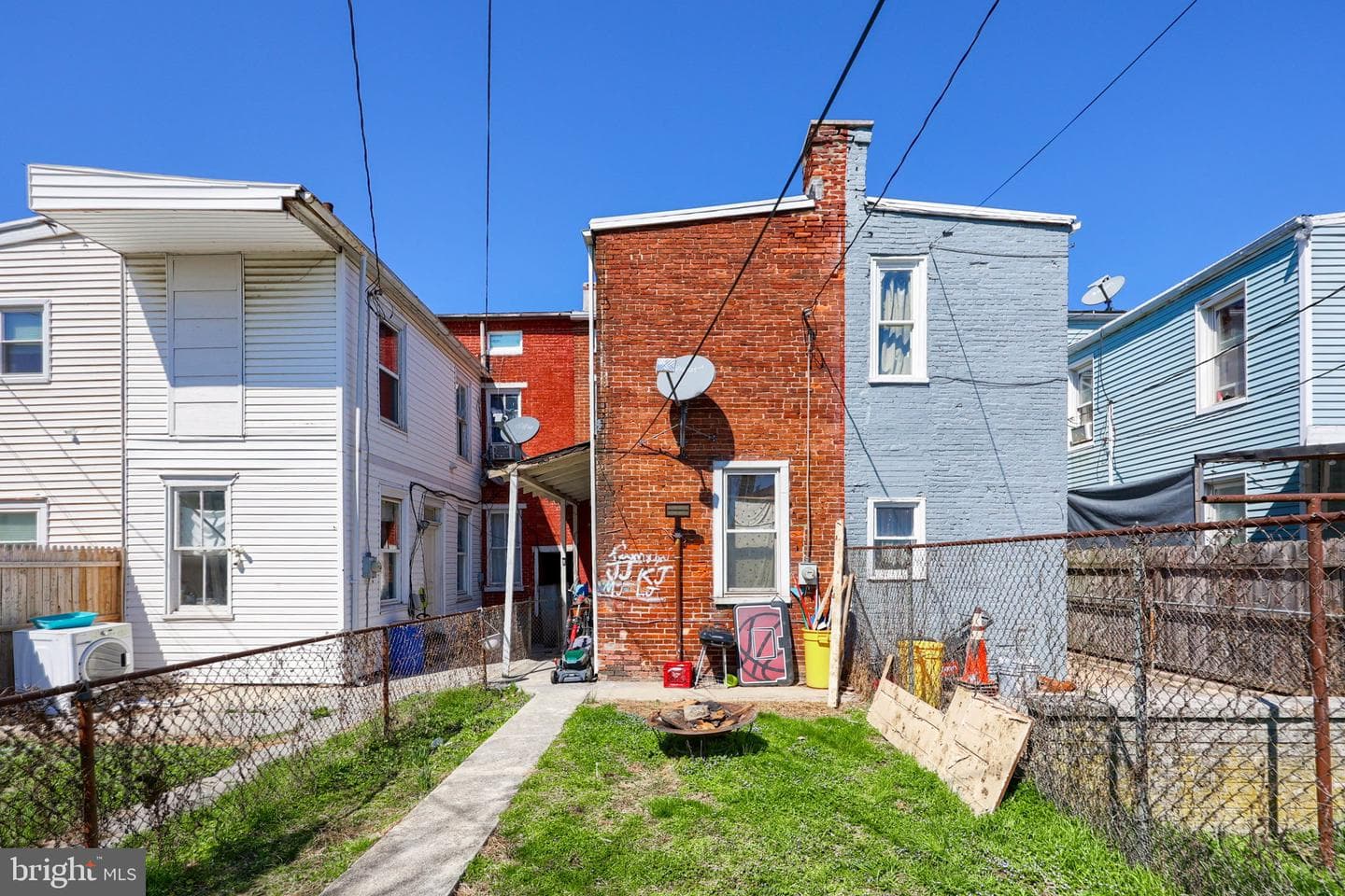 430 E Walnut Street photo 15
