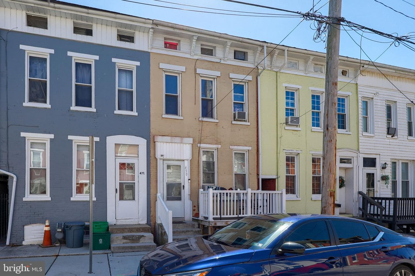 430 E Walnut Street photo 2