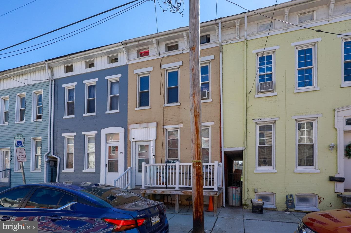 430 E Walnut Street photo 3