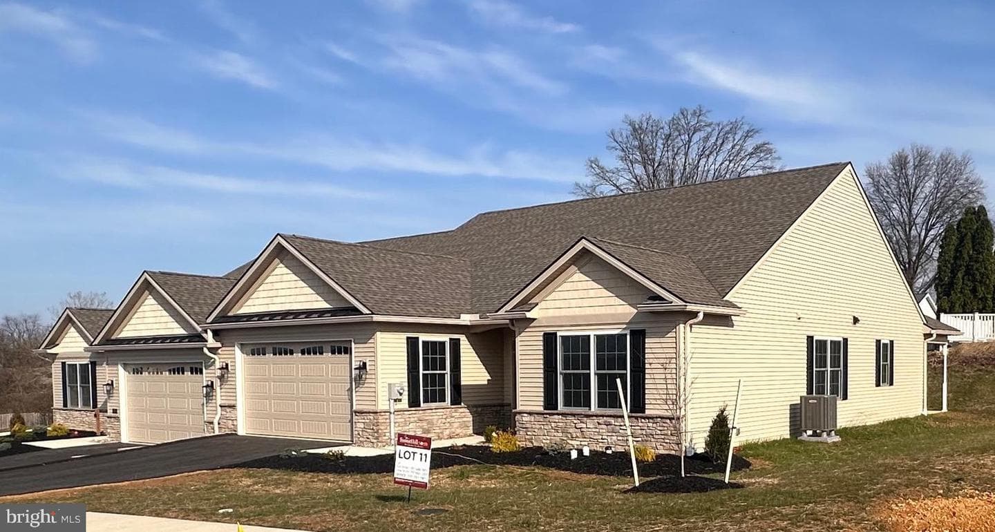 620 Bluff Stone Drive Lot #11, York