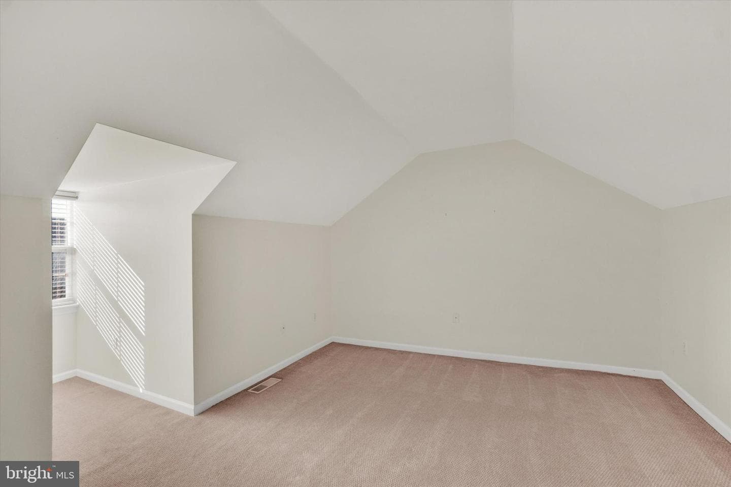 2859 Woodmont Drive photo 19