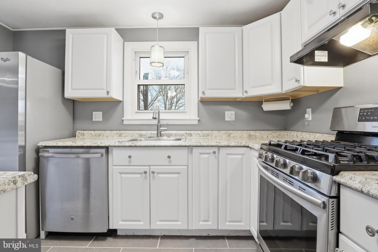 107 Maplewood Drive photo 10