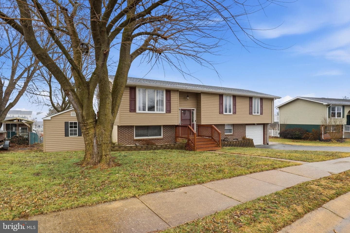 107 Maplewood Drive photo 39
