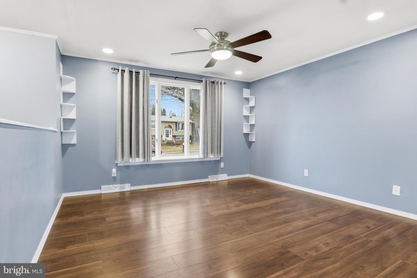 107 Maplewood Drive photo 6