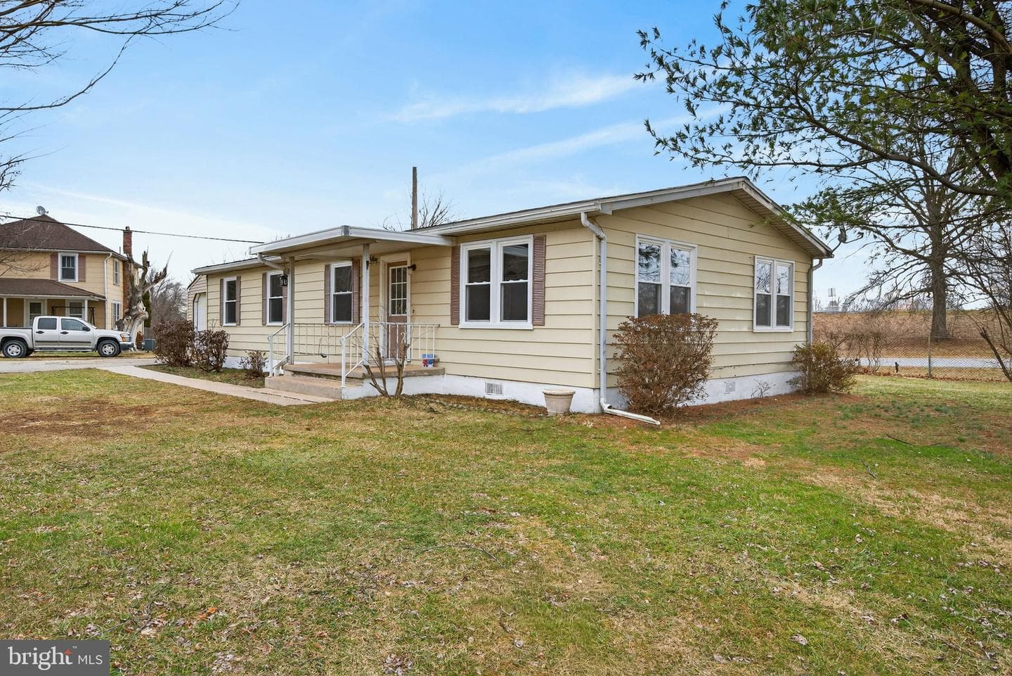 4918 Pleasant Valley Road photo 3