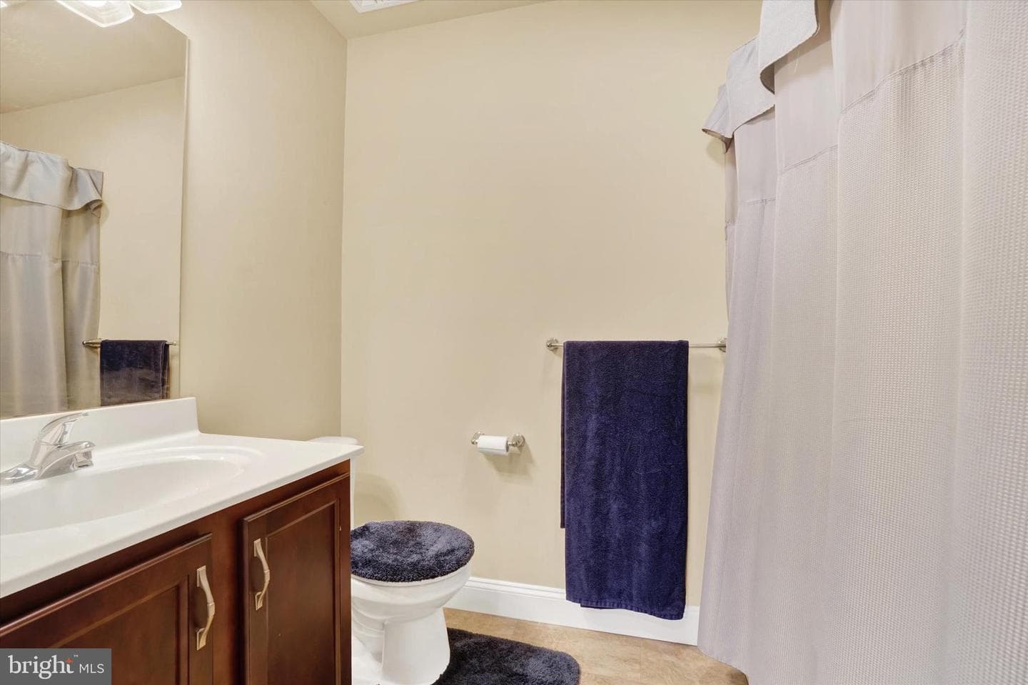 255 Andrew Drive photo 23