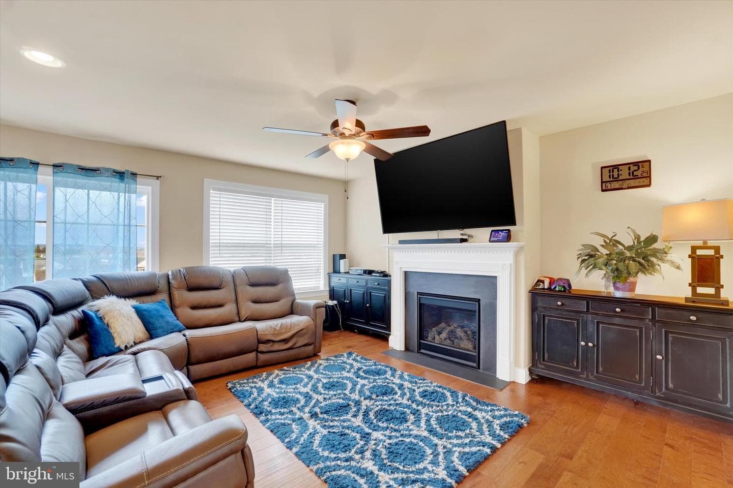 255 Andrew Drive photo 9