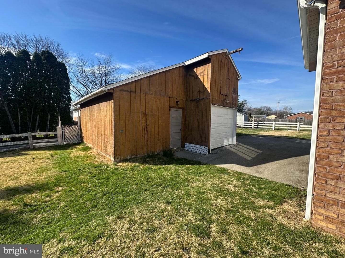 226 Moul Avenue photo 41
