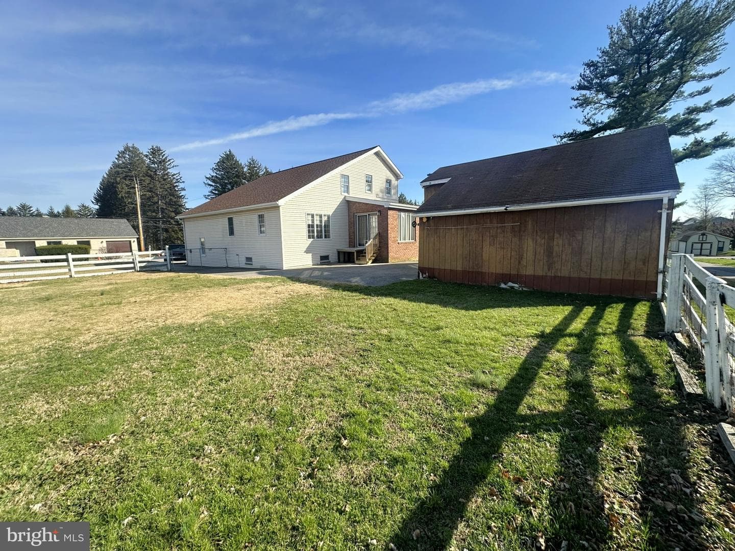 226 Moul Avenue photo 44