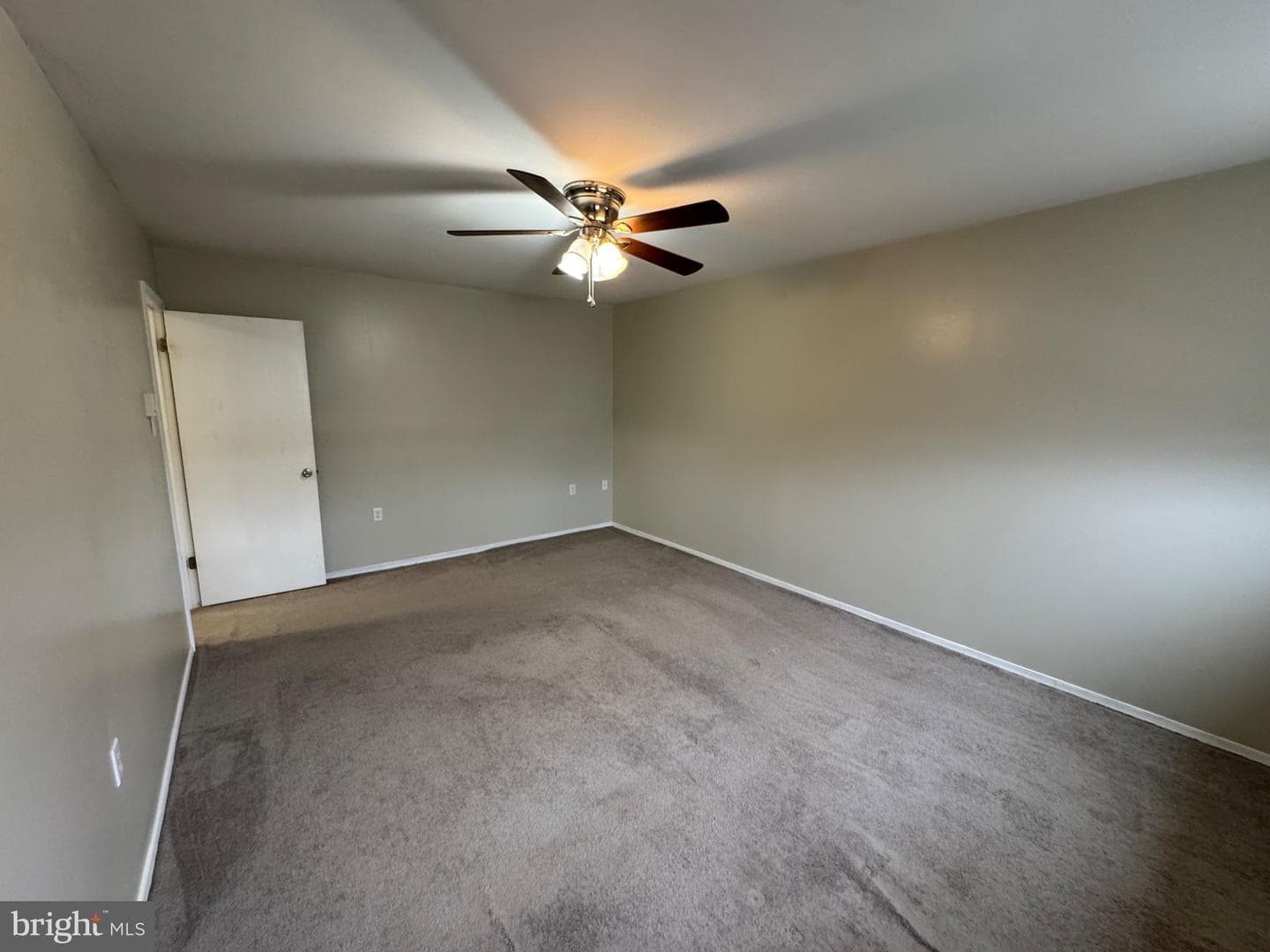 46 Rose Of Sharon Drive photo 3