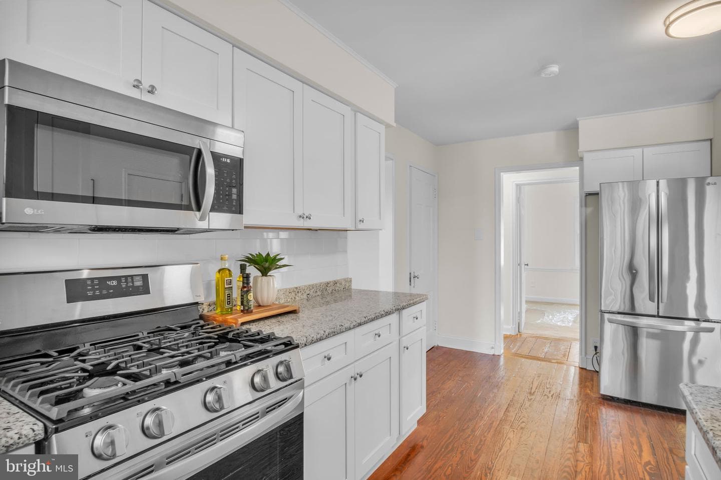 1059 Hillside Drive photo 18