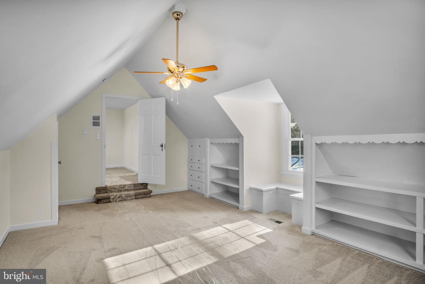 1059 Hillside Drive photo 25