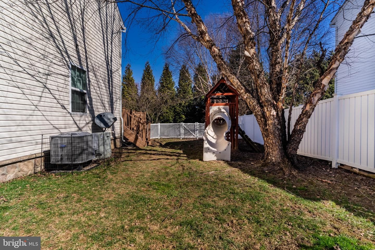 1660 Rosebrook Drive photo 39