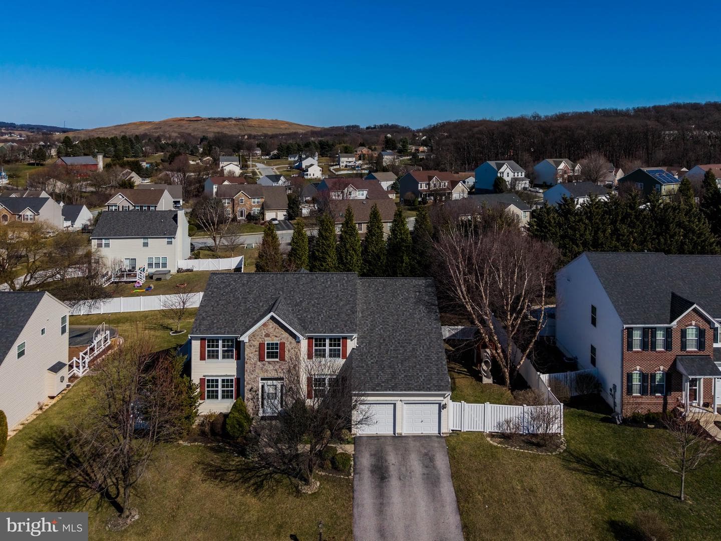 1660 Rosebrook Drive photo 4