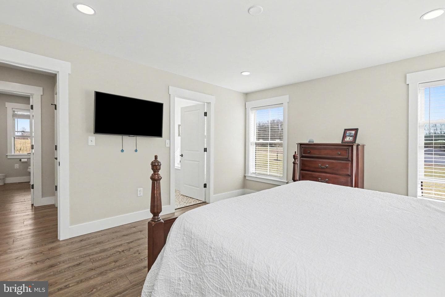 545 Pleasant View Road photo 20