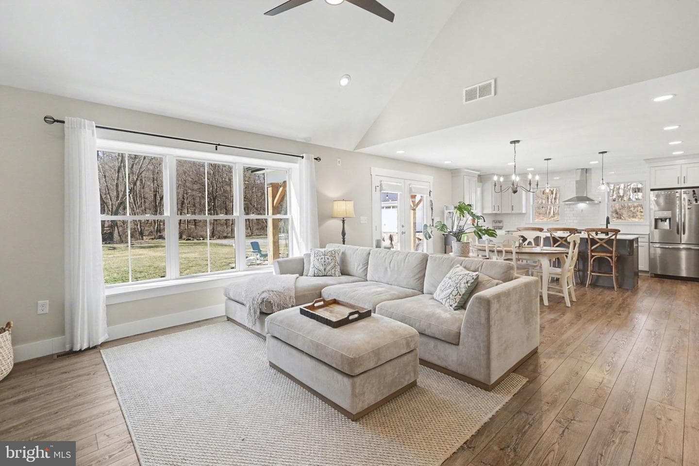 545 Pleasant View Road photo 5