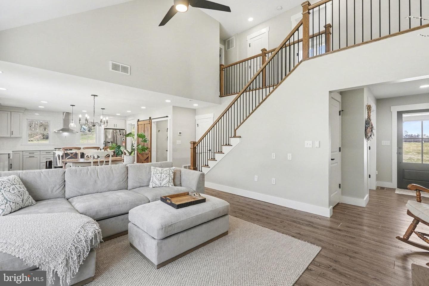 545 Pleasant View Road photo 6