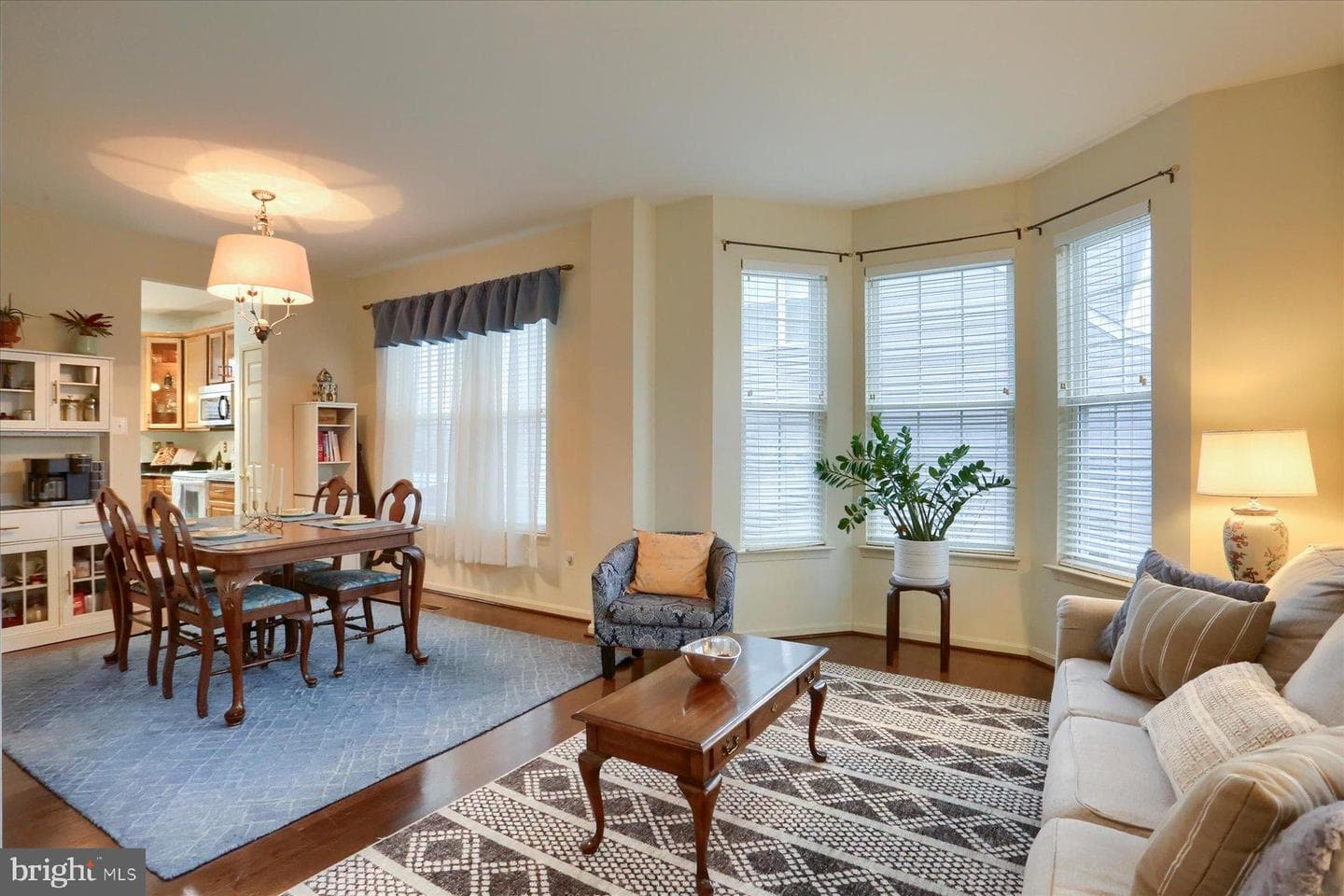 1435 Wanda Drive photo 5