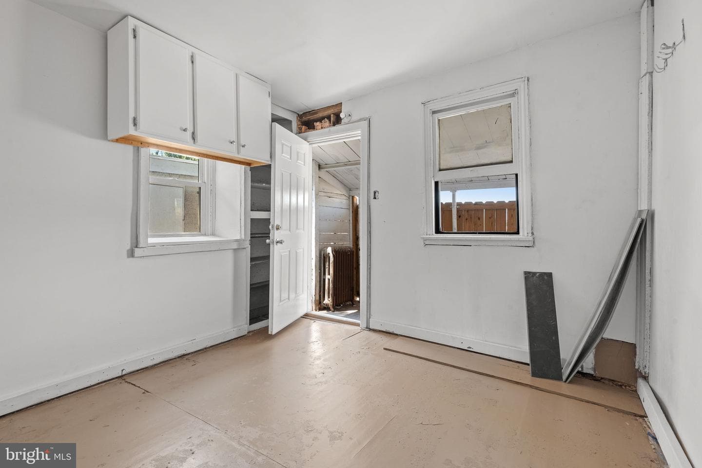 126 N Queen Street photo 25