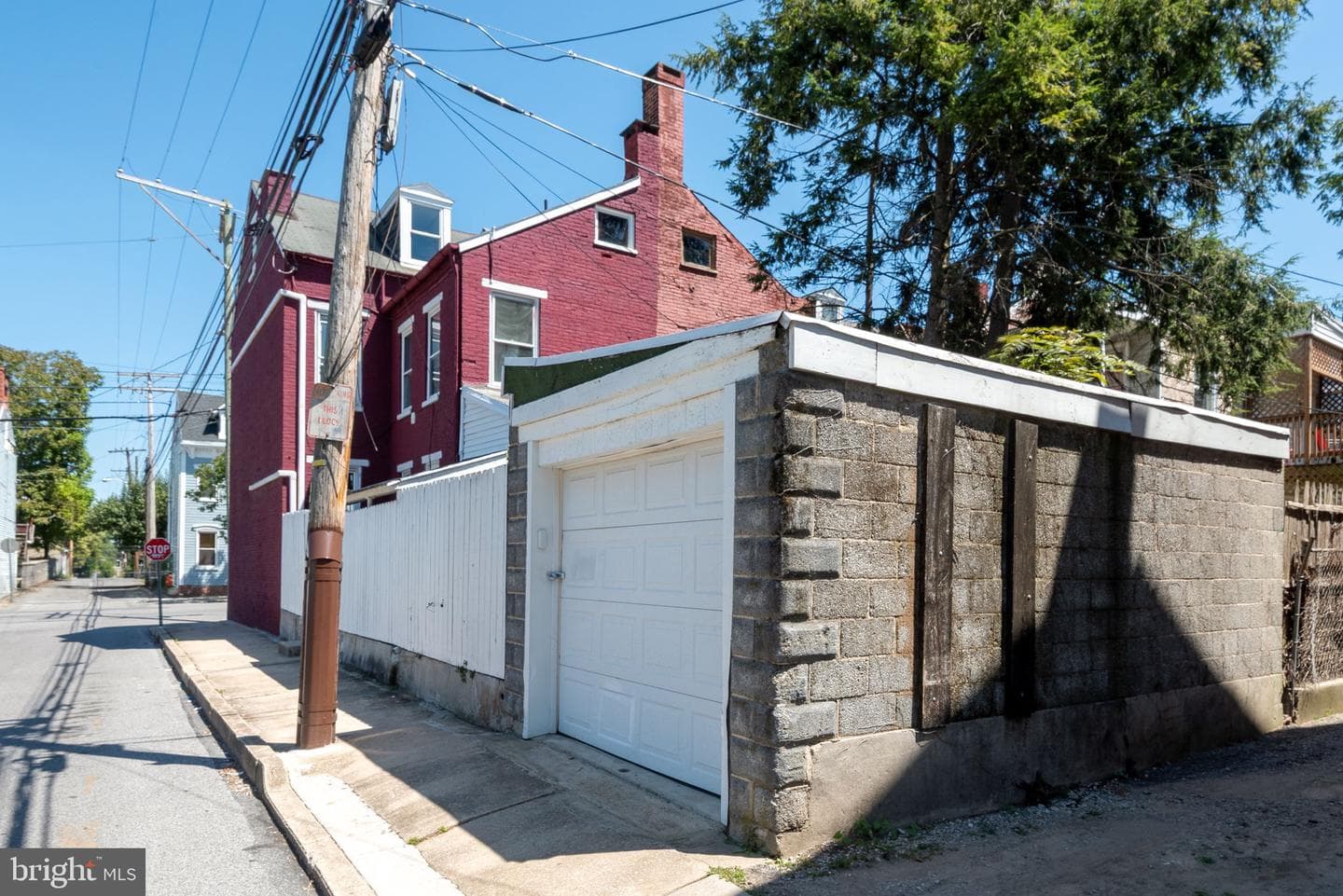 126 N Queen Street photo 30