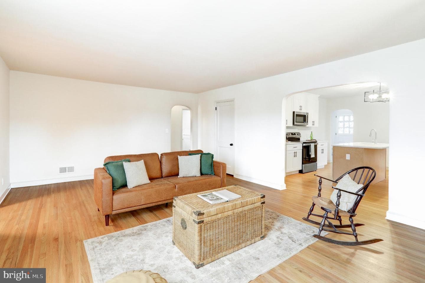 2333 Loucks Road photo 5
