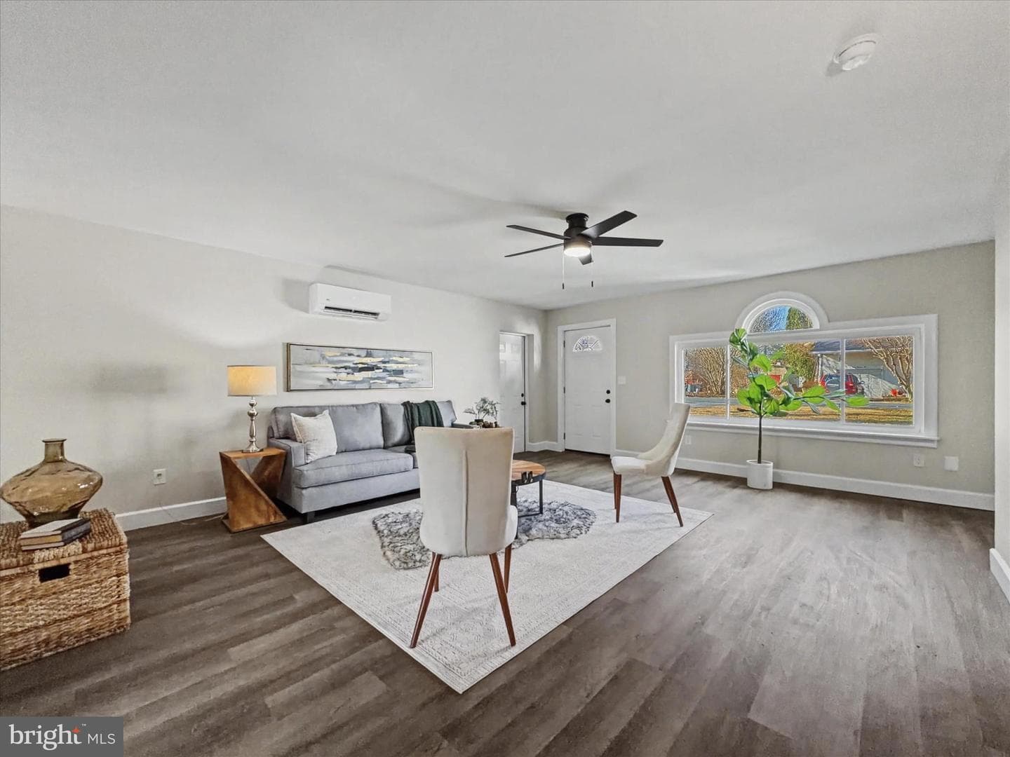 303 York Road photo 4
