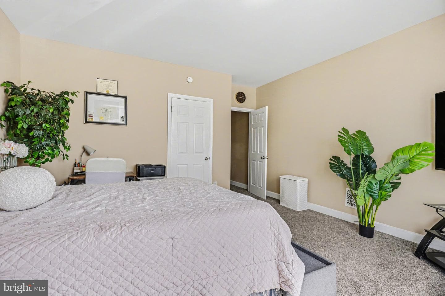 217 E Cottage Place photo 12