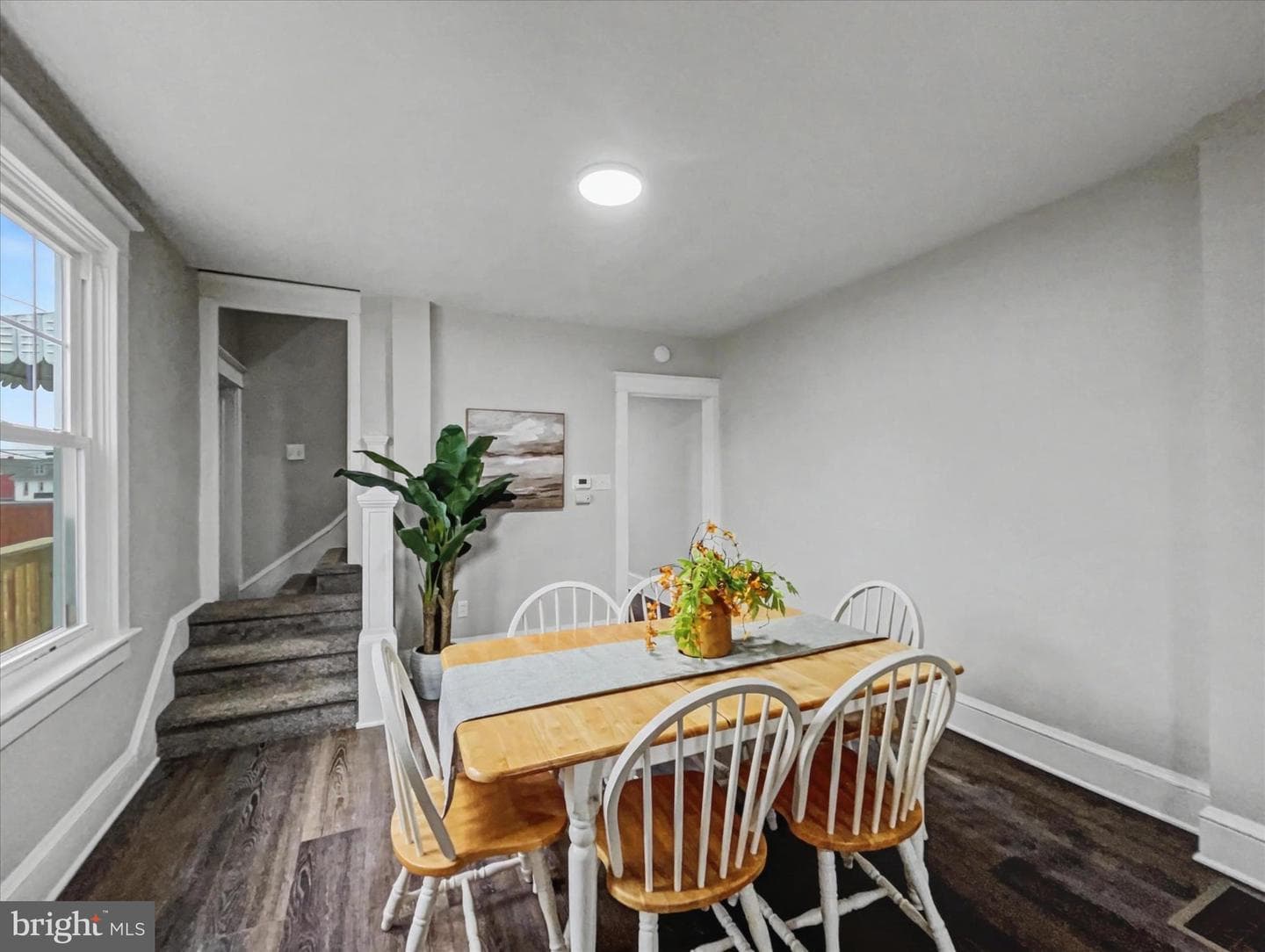 126 3rd St photo 5