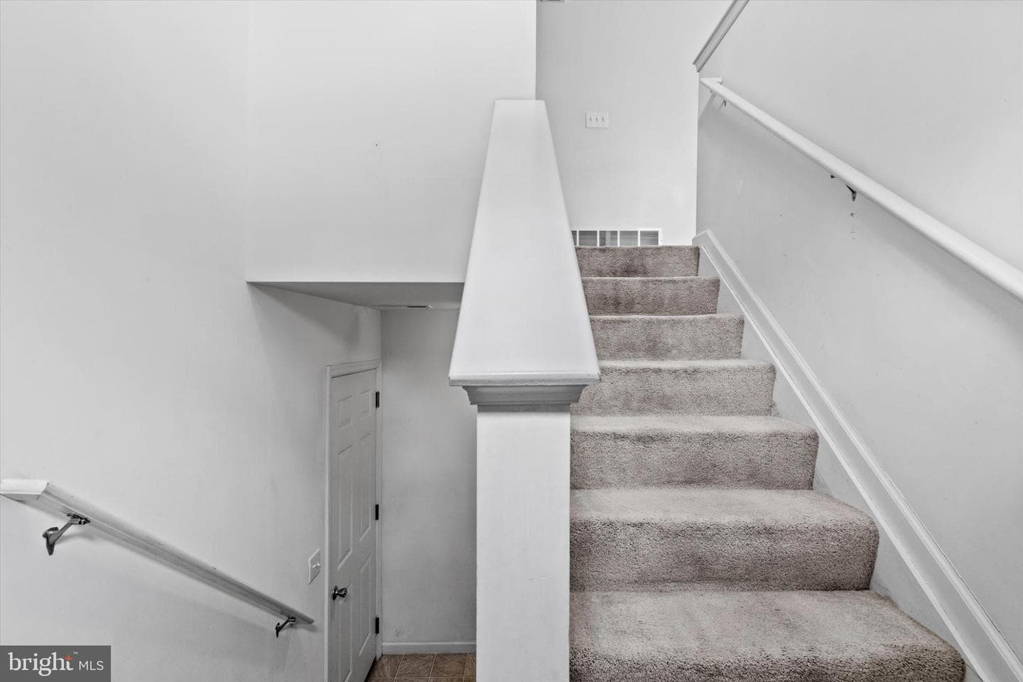 470 York Road photo 4