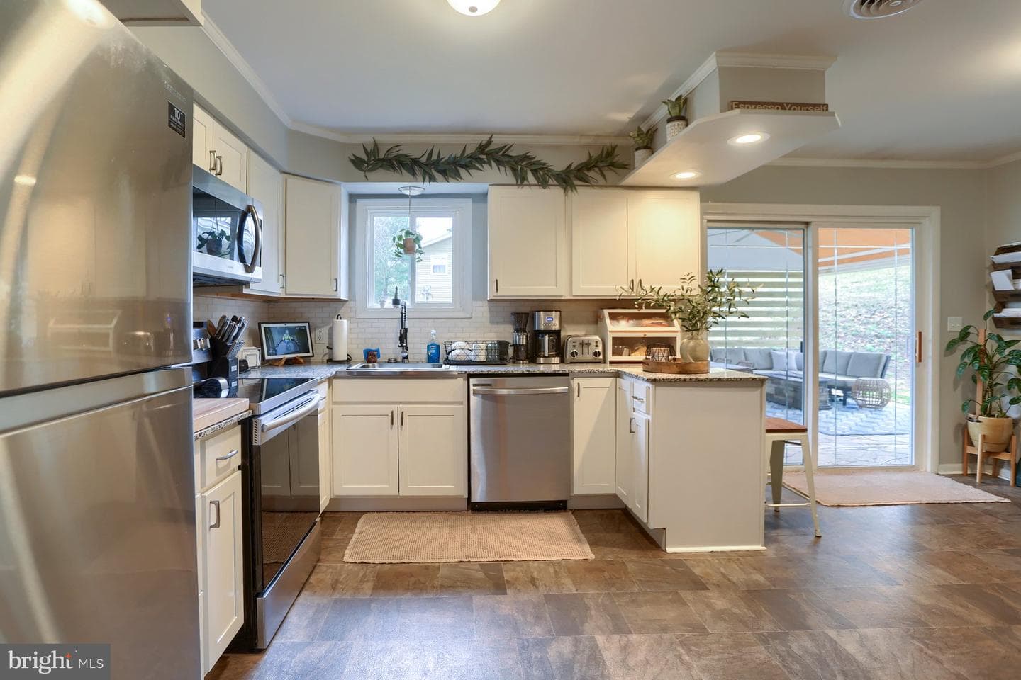 15 Highland Circle photo 9
