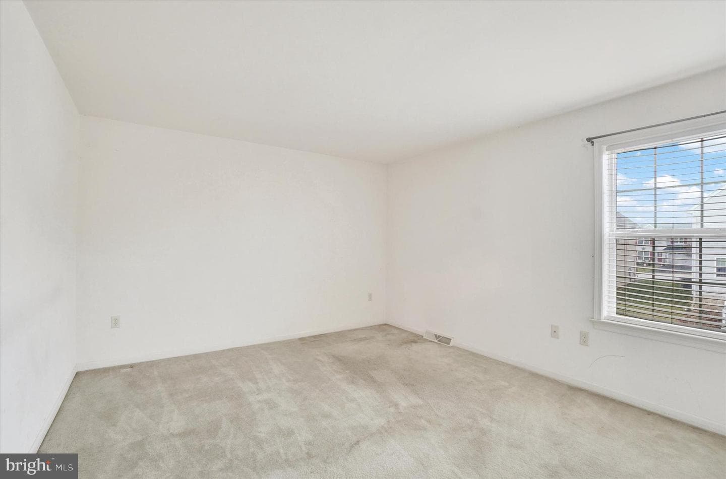 590 Thomas Armor Drive photo 18