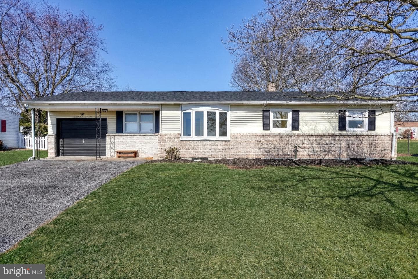2707 Emig Mill Road photo 2