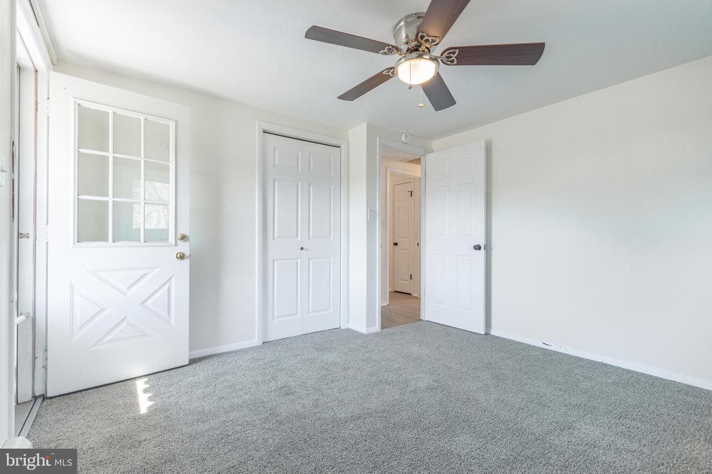 282 E Broadway photo 26