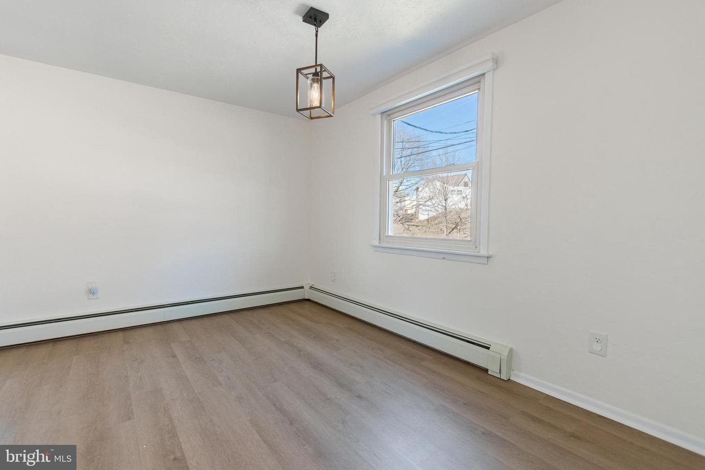 282 E Broadway photo 8