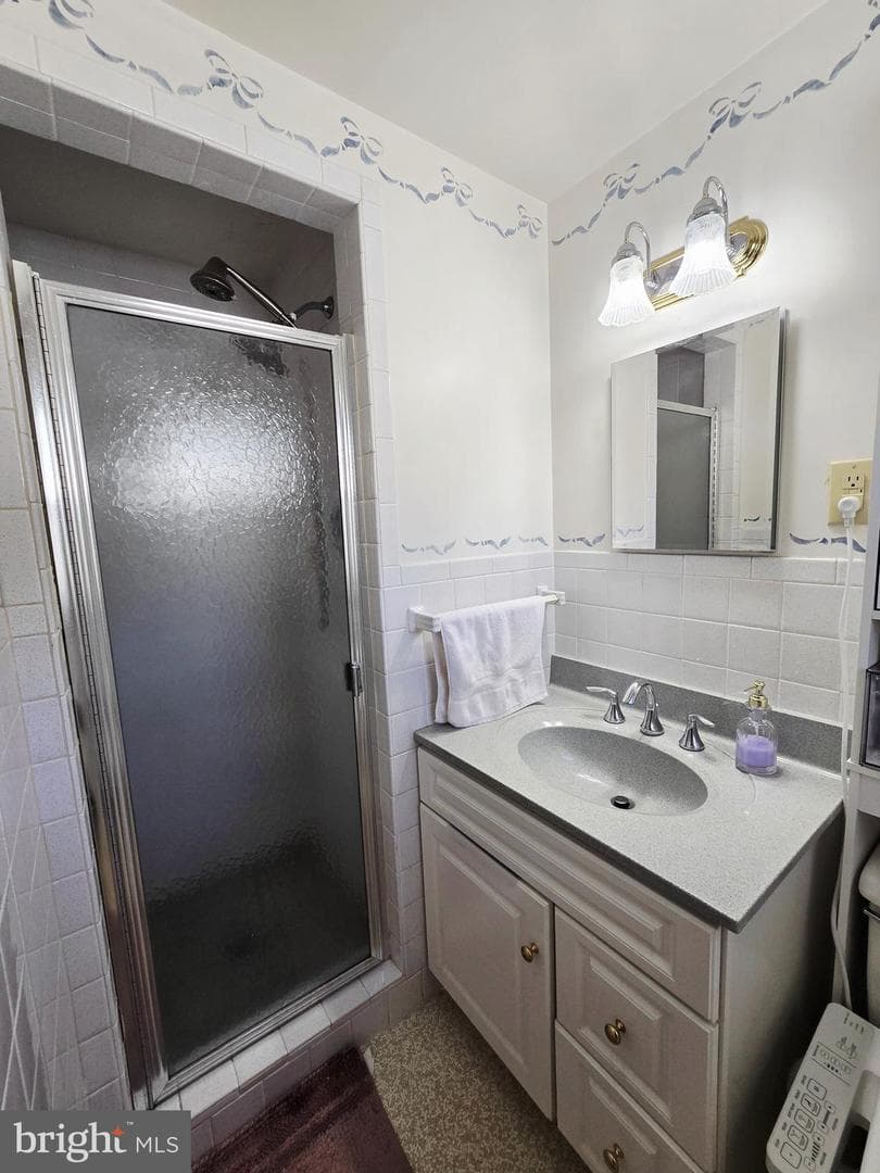 966 Mccosh Street photo 28