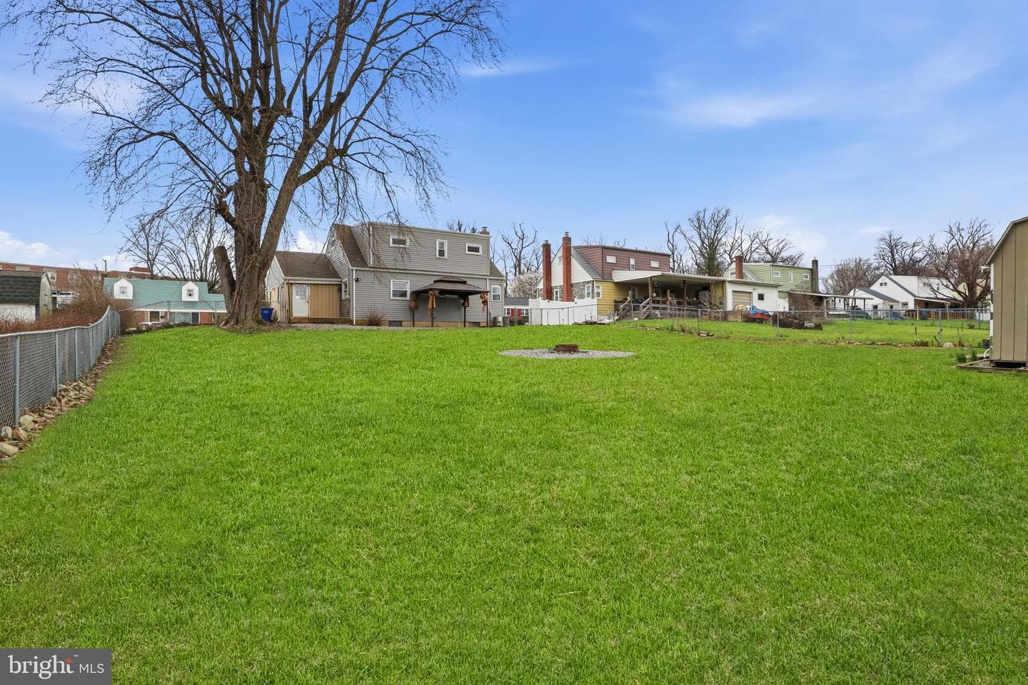 139 Sylvan Drive photo 37