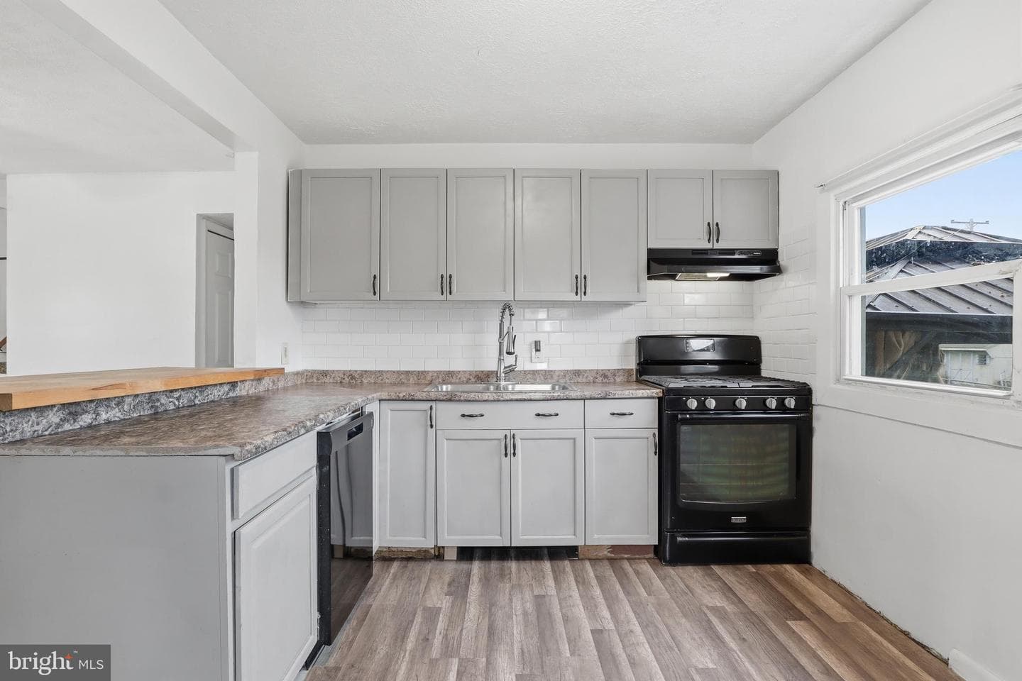 139 Sylvan Drive photo 6
