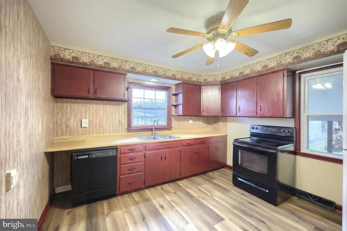 2180 Hess Road photo 11