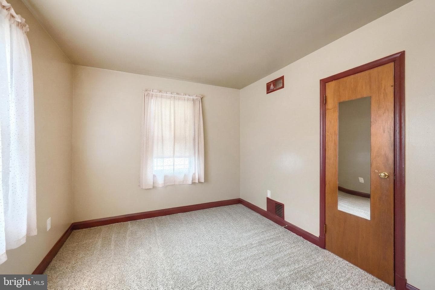 2180 Hess Road photo 16