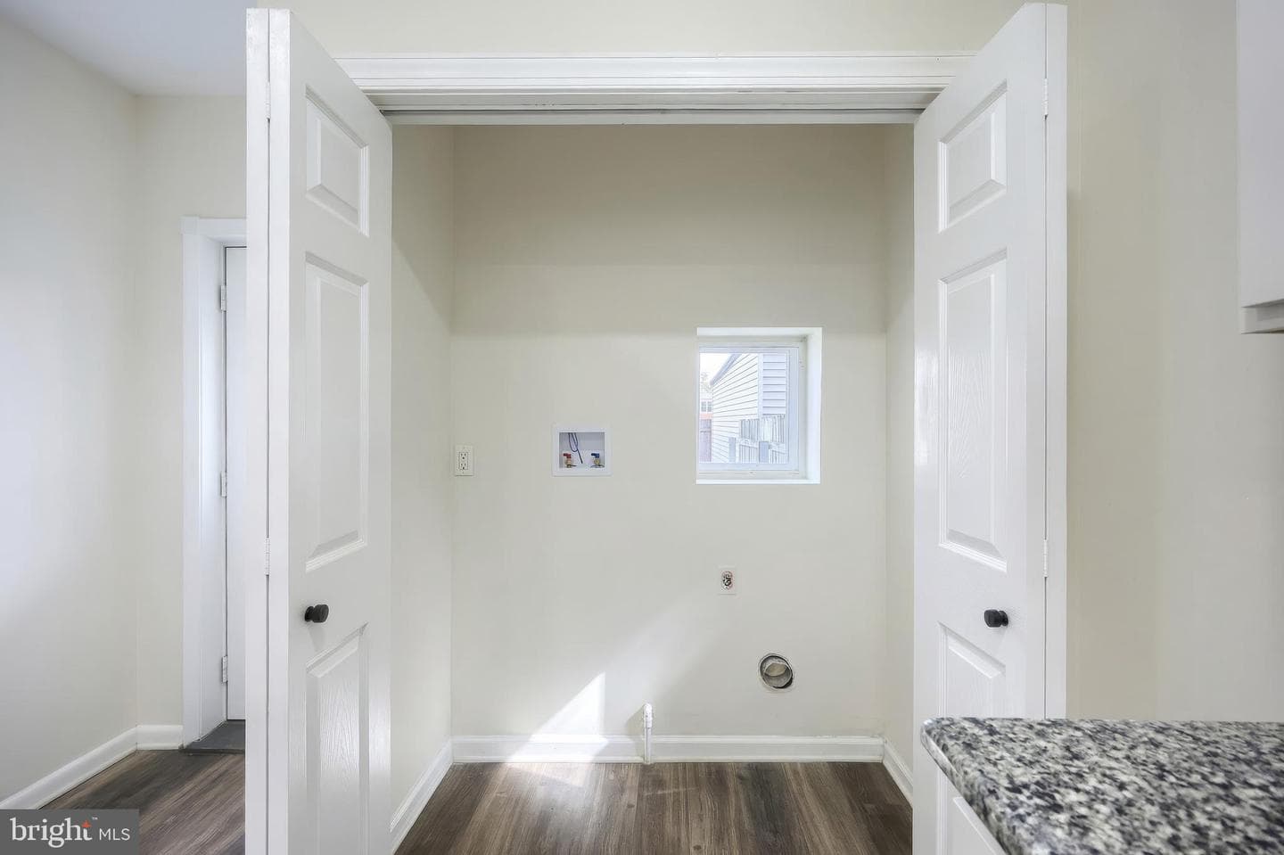 442 E Prospect Street photo 13