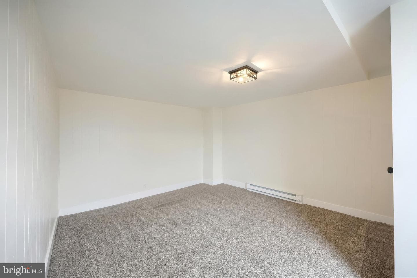 442 E Prospect Street photo 25