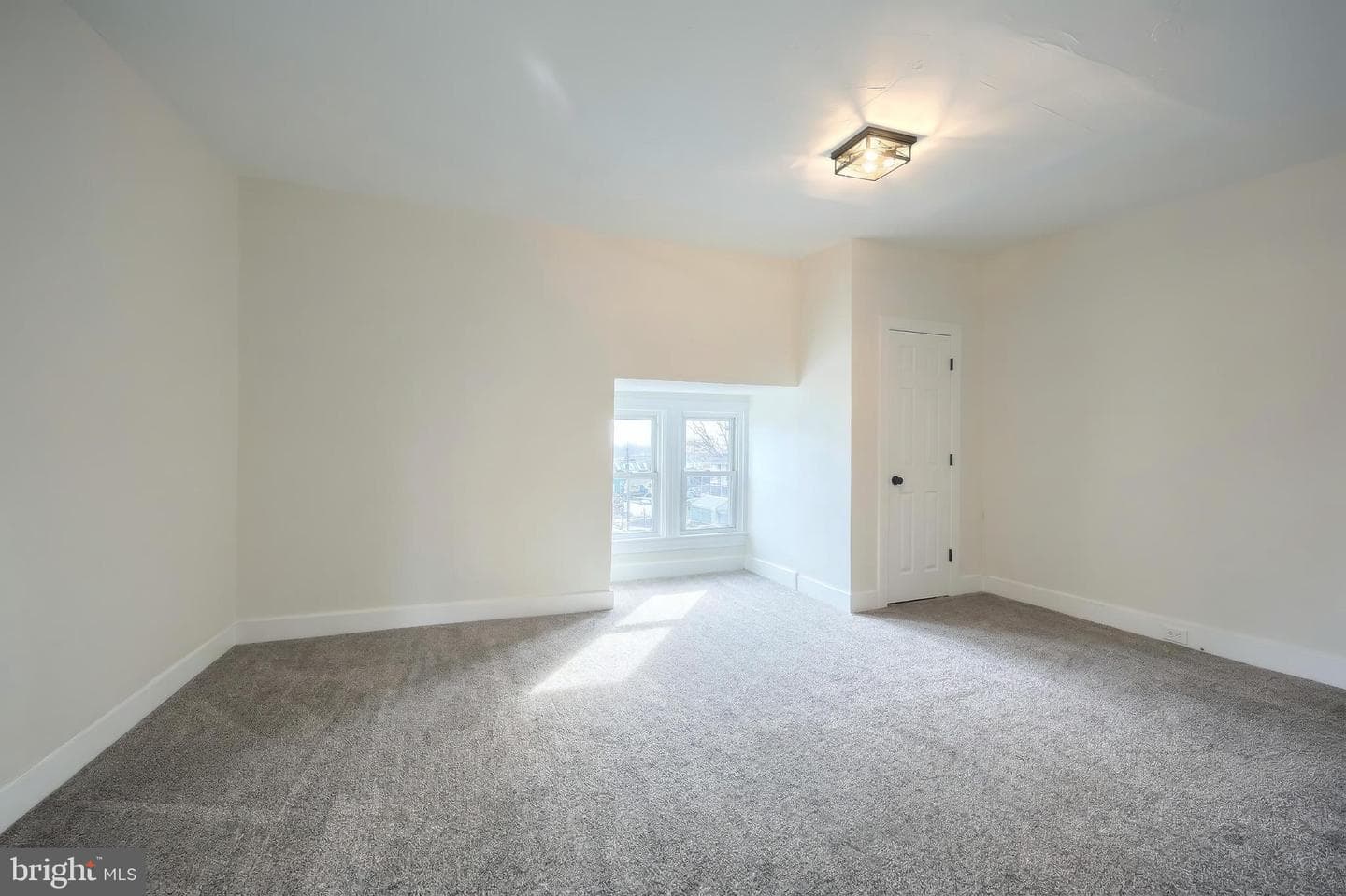 442 E Prospect Street photo 26