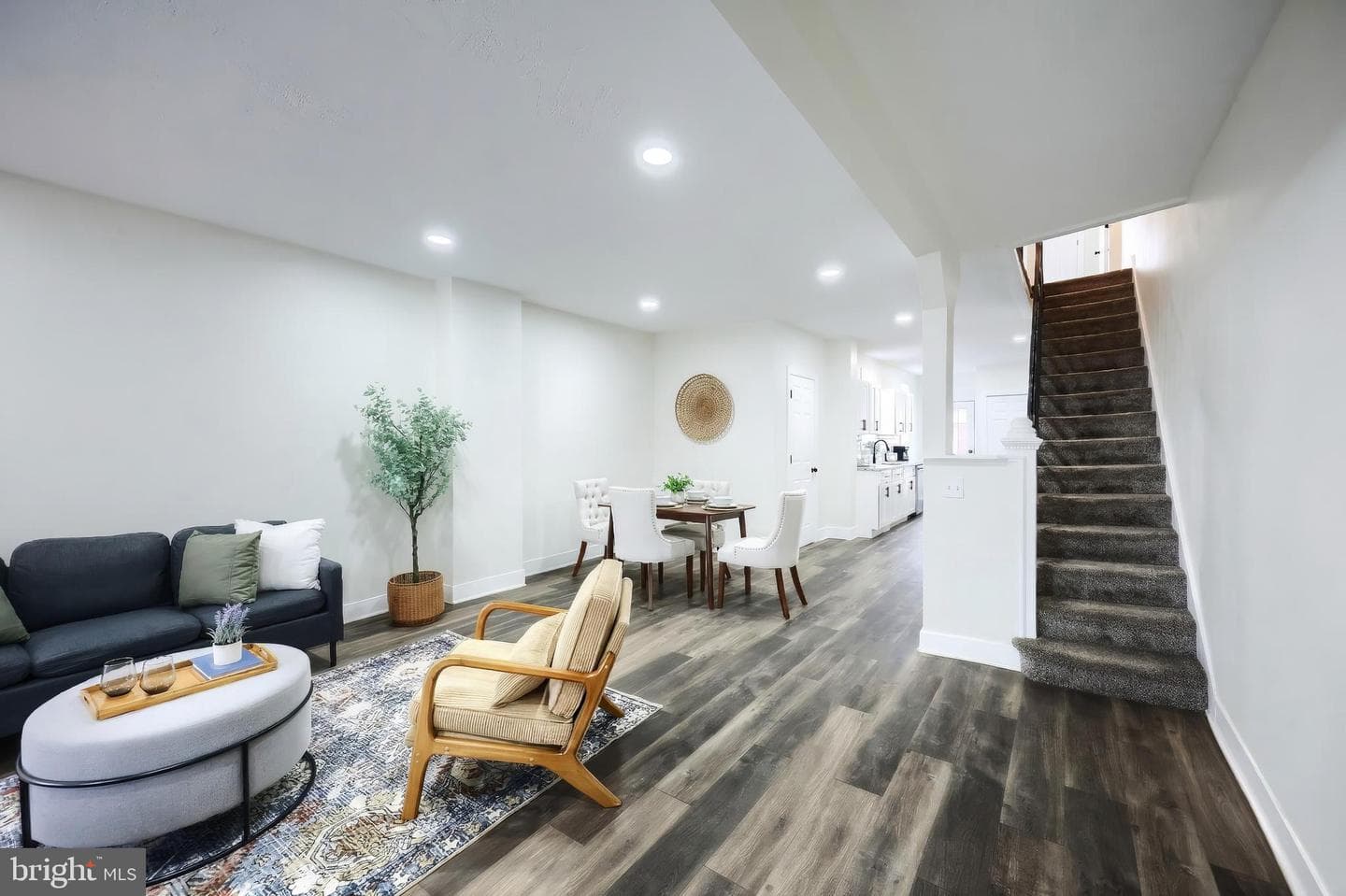 442 E Prospect Street photo 4